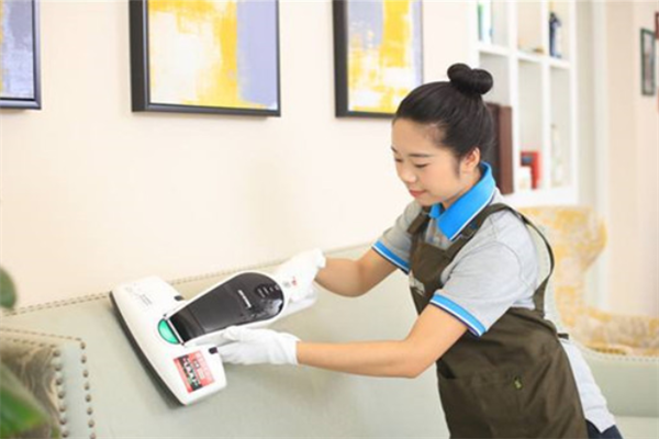 萬家家政加盟一年能賺多少？深度解析加盟盈利前景